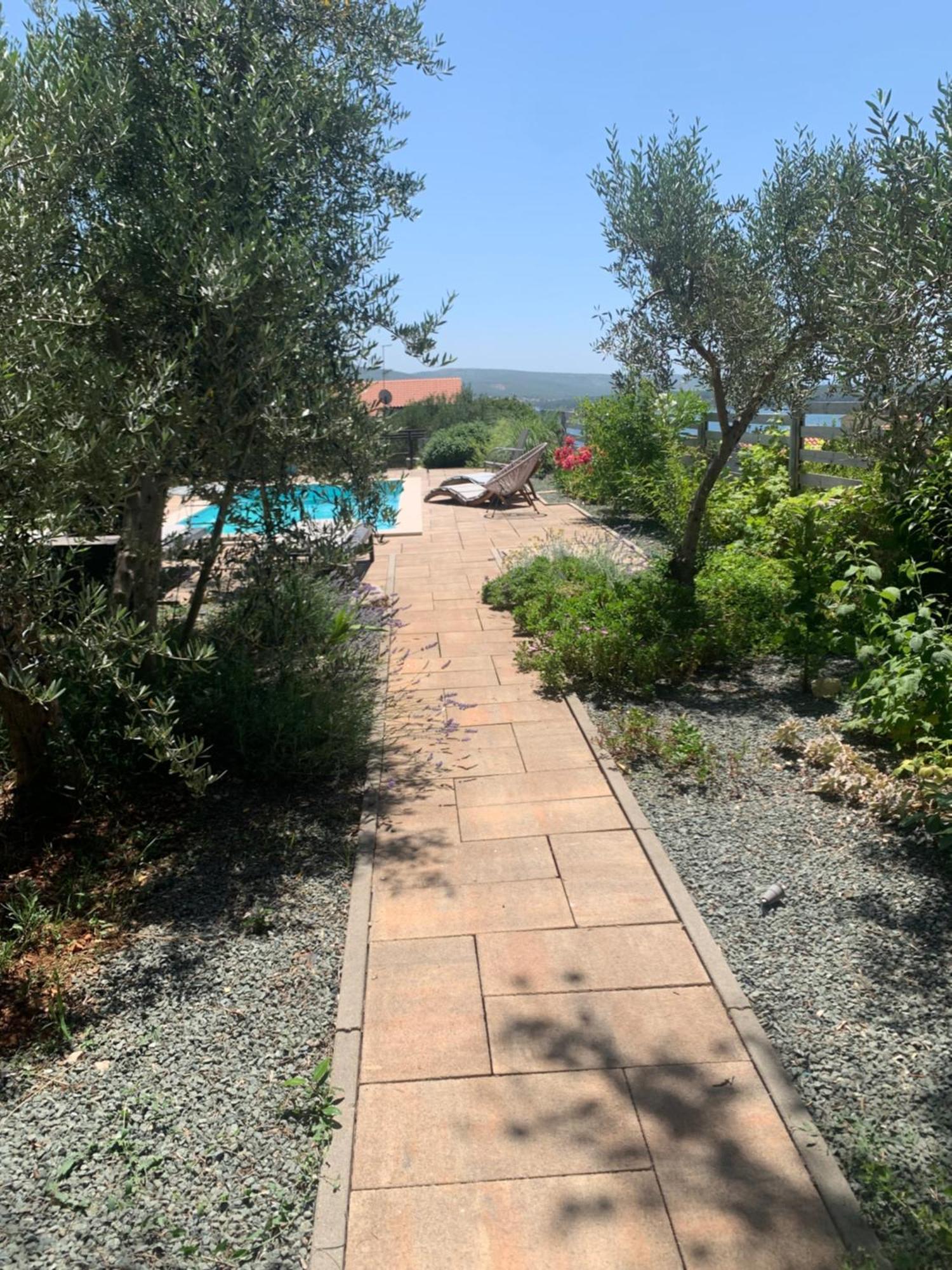 Kornić Lili Apartments, Sv Dunata 18 מראה חיצוני תמונה