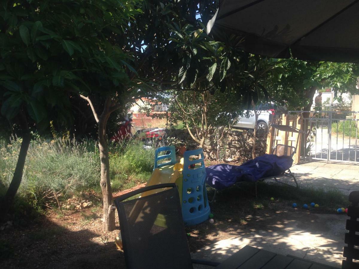Kornić Lili Apartments, Sv Dunata 18 מראה חיצוני תמונה