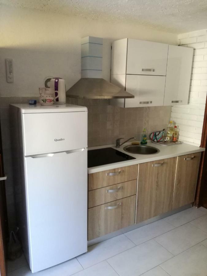 Kornić Lili Apartments, Sv Dunata 18 מראה חיצוני תמונה