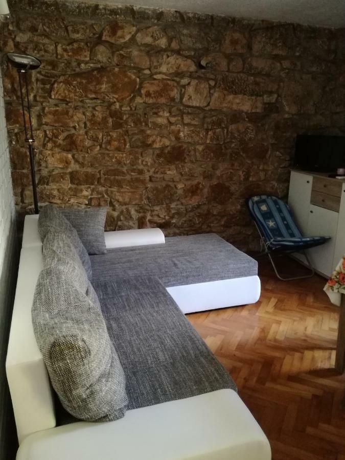 Kornić Lili Apartments, Sv Dunata 18 מראה חיצוני תמונה